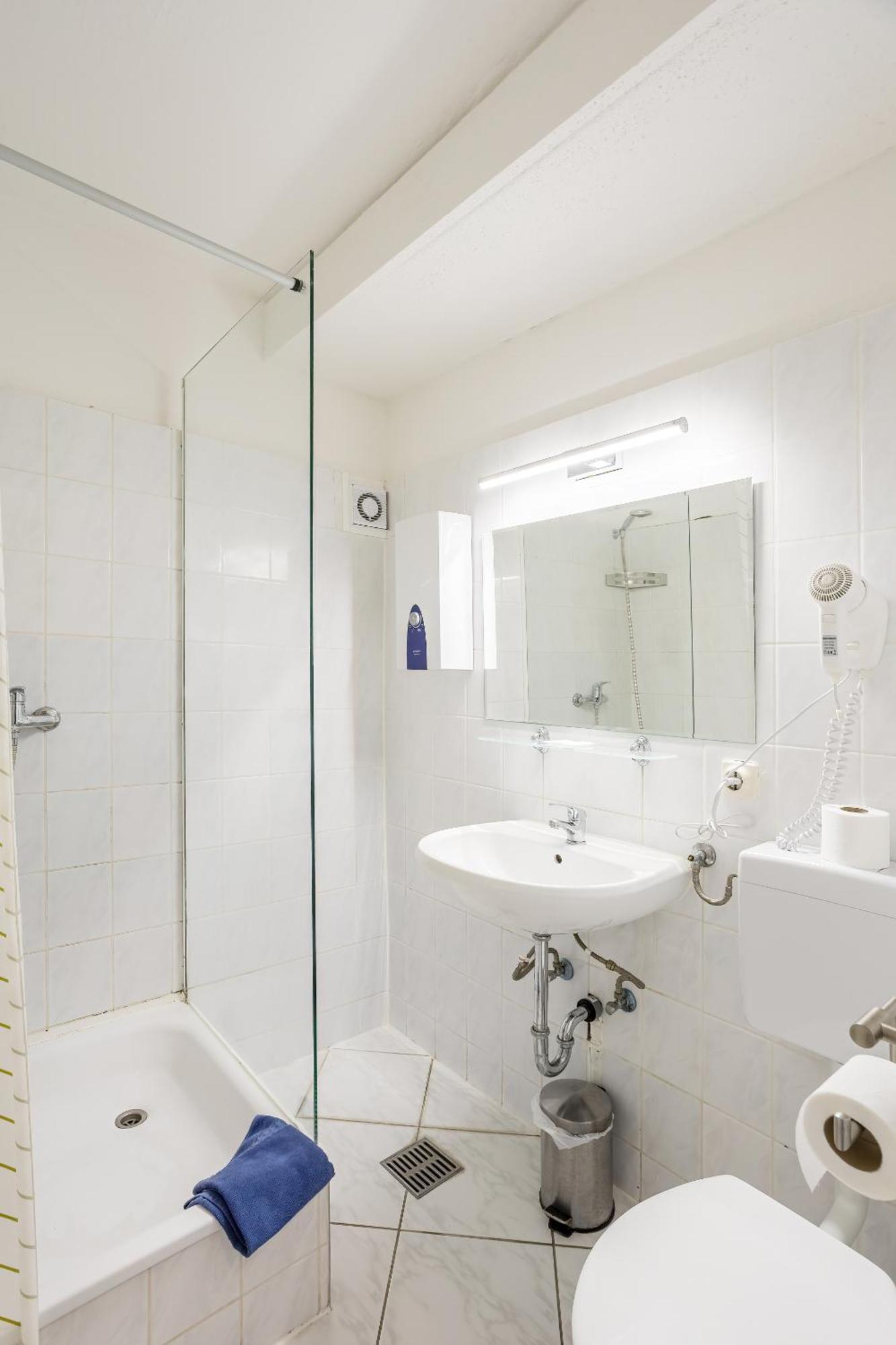Icke.Apartments Берлин Стая снимка
